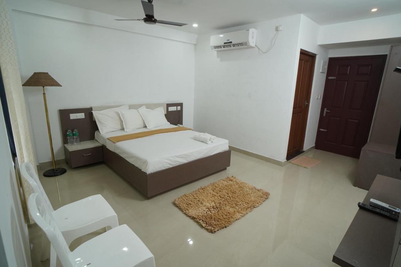 Sn Rooms Perumpāvūr Exterior foto